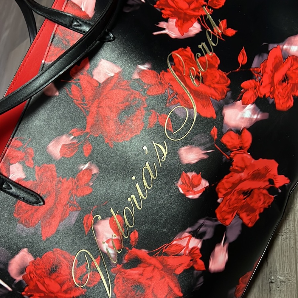 Victoria’s Secret leather purse - Picture 3 of 3